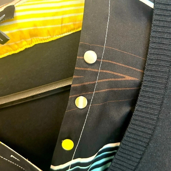 Bebe vintage sweater/blouse very good condition size  S Y2K at its finest! - Picture 4 of 6